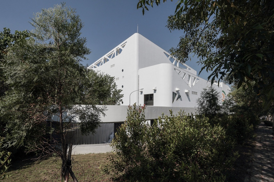 I WILL Factory and Office by WSAA Design Team