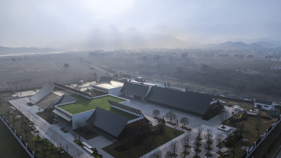 Changshan Huyou Trading Center China by WSD ZUP