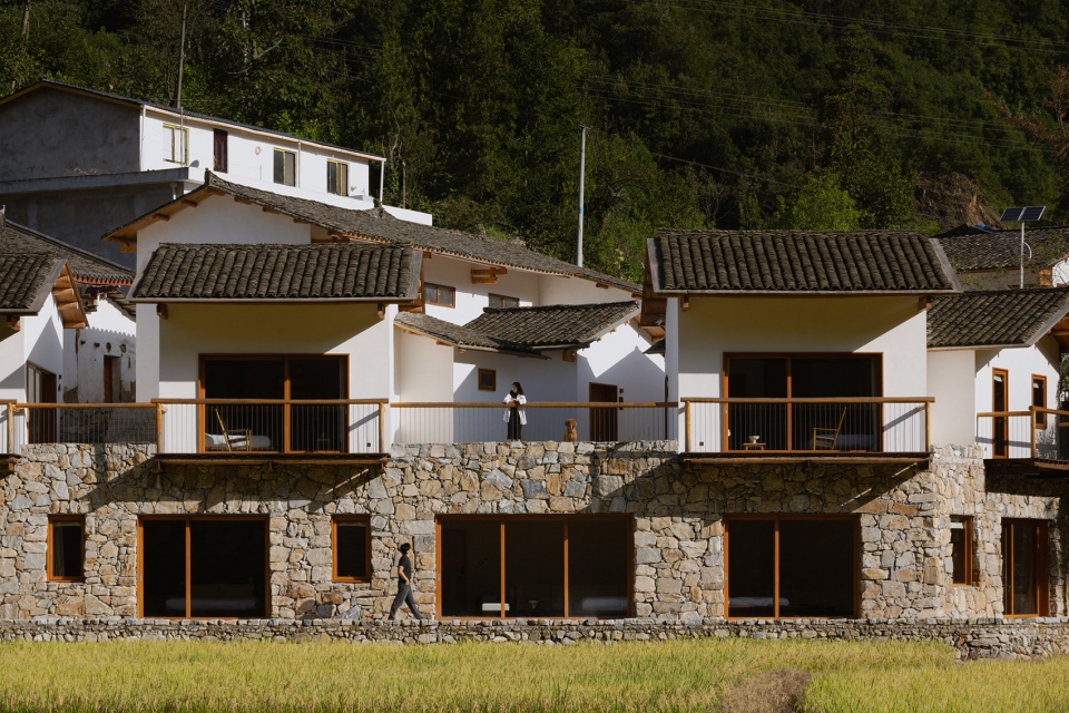 ningshan luzhai cottages by kooo architects
