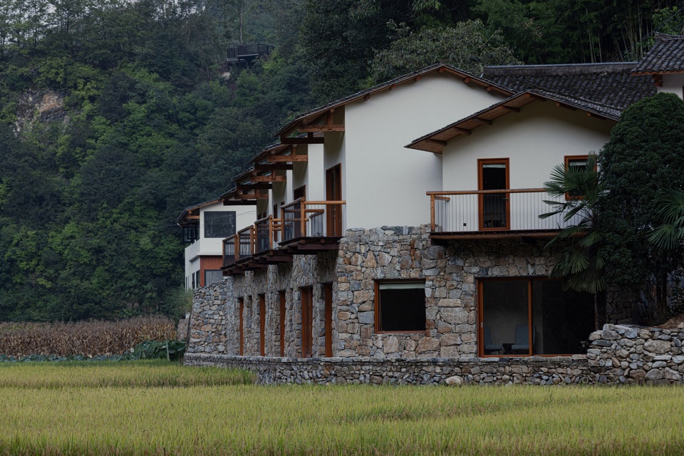 ningshan luzhai cottages by kooo architects