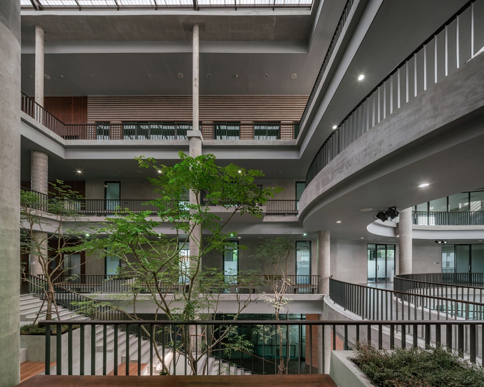 Faculty of Learning Sciences and Education Thammasat University by Arsomsilp Community and Environmental Architect Co Ltd