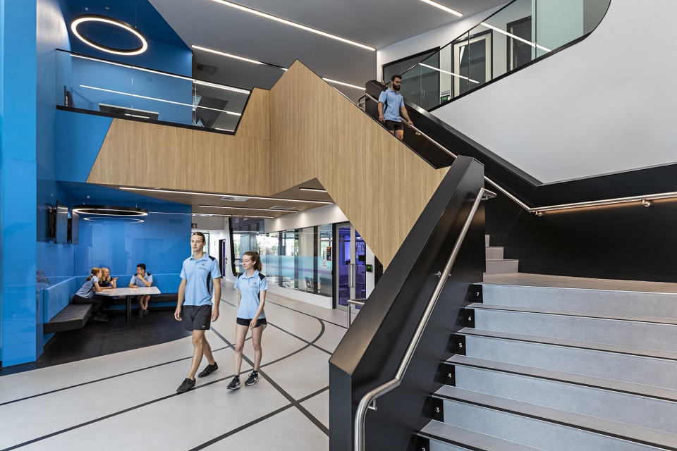 deakin university specialised indoor exercise and sport science teaching building by ds architects