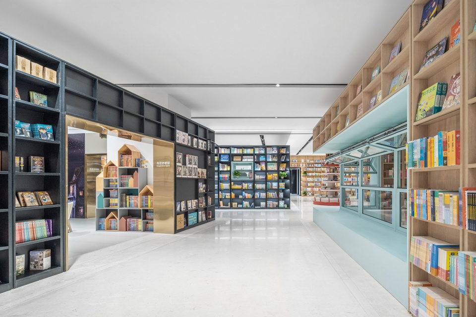 Renovation of Shanghai Book City by Wutopia Lab