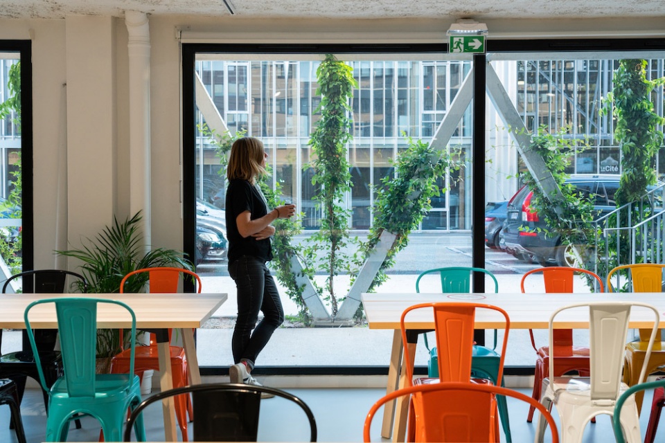 apollo offices by ggr architectes