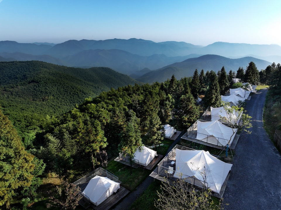 Refuge Moganshan China by Studio Ininches
