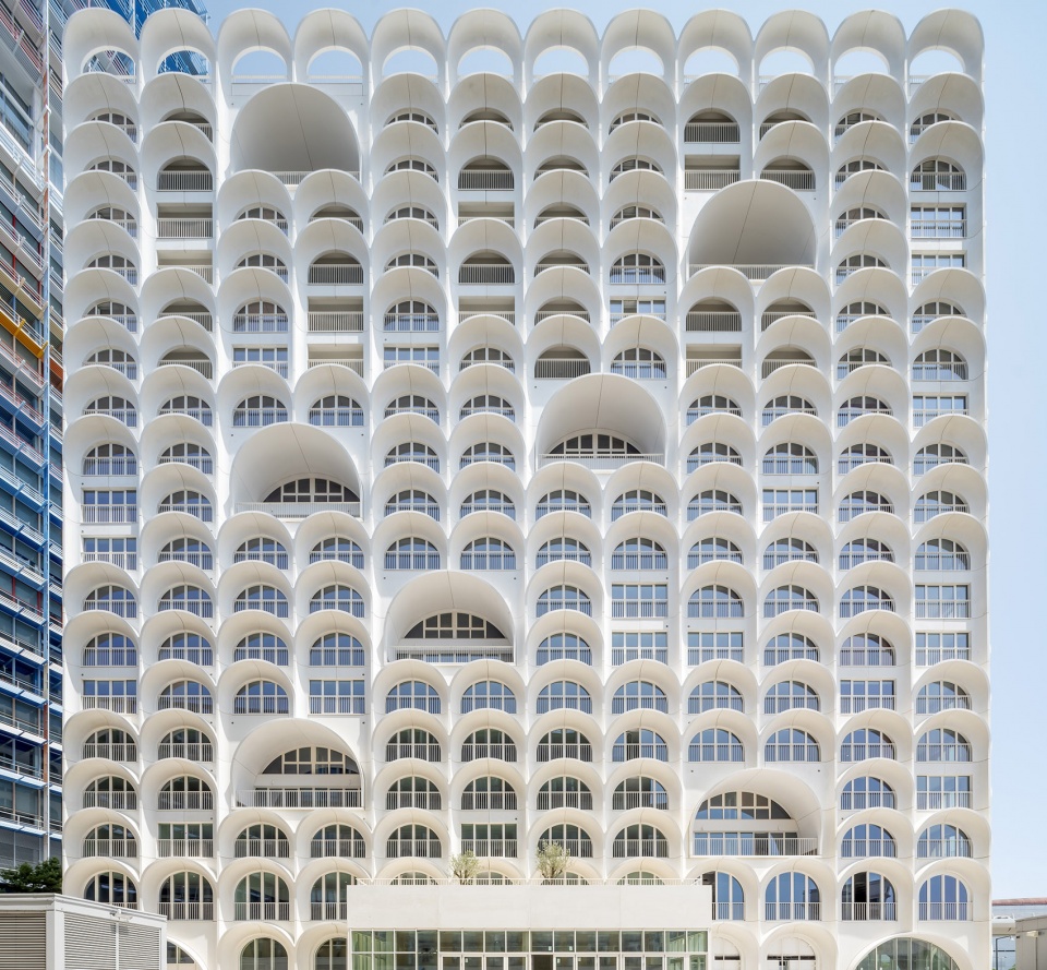 la porte bleue by pietriarchitectes