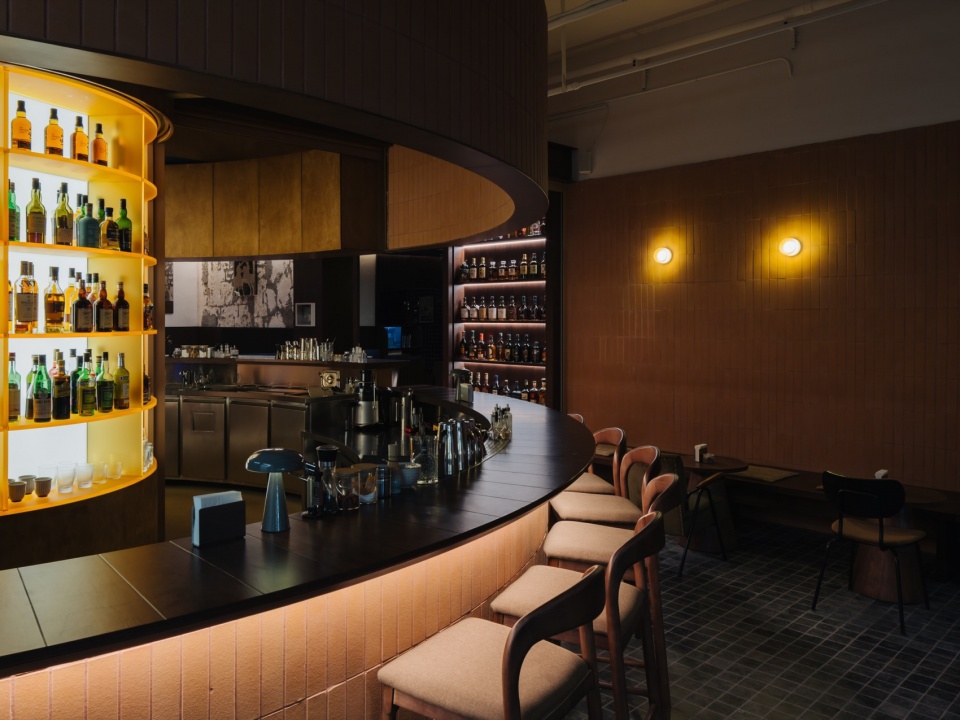 paral gallerybarcafe by atelier a
