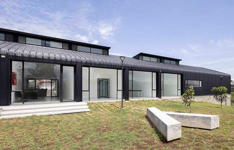 临时避难所和社区餐厅，厄瓜多尔 / Side FX Arquitectura