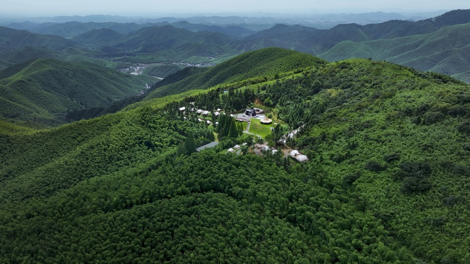 Refuge Moganshan China by Studio Ininches