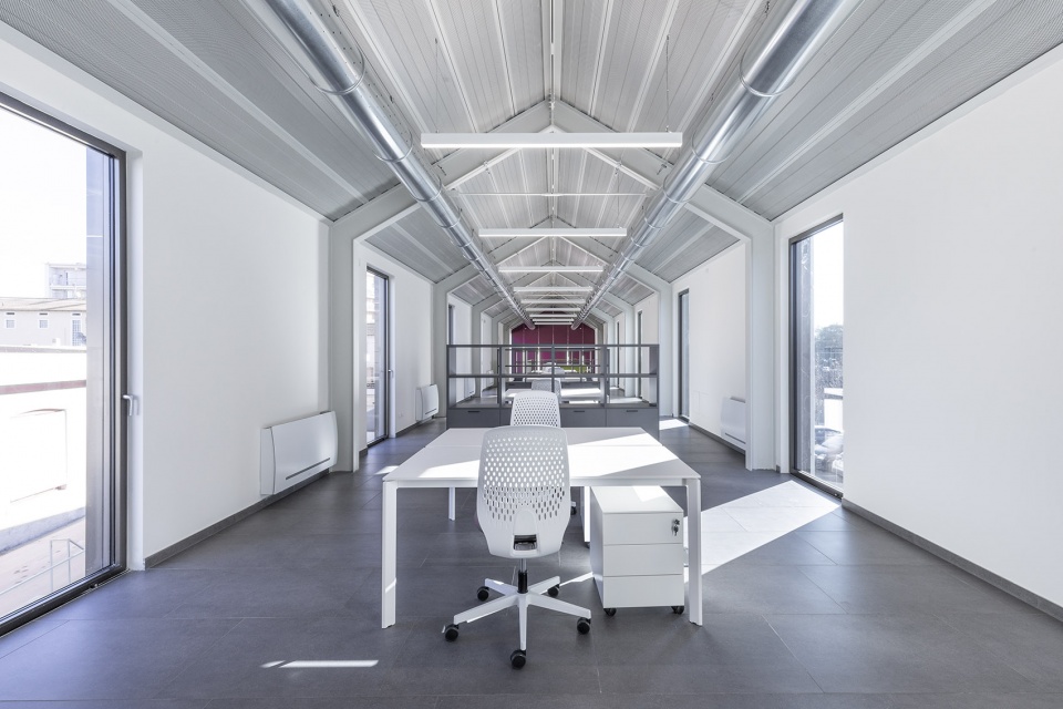 trafilerie mazzoleni administration centre by studiocapitanioarchitetti