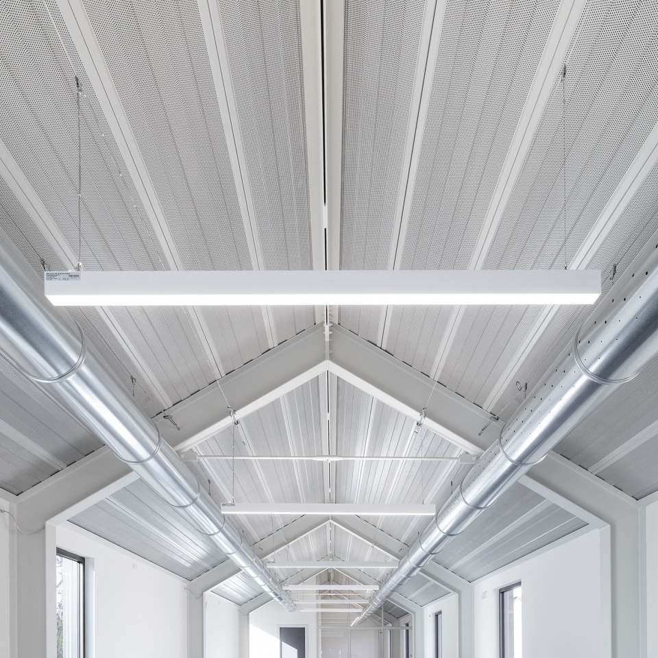 trafilerie mazzoleni administration centre by studiocapitanioarchitetti