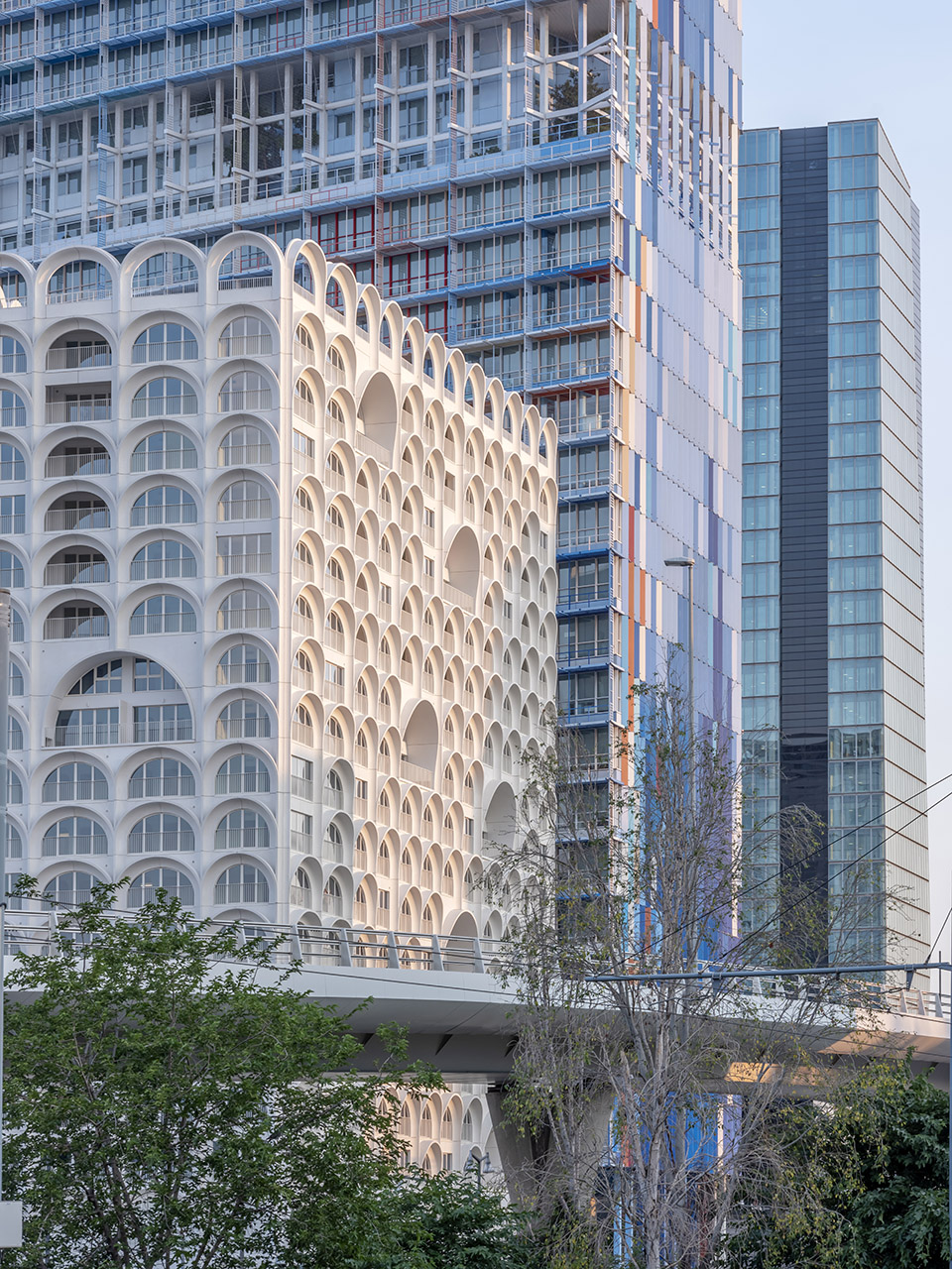 la porte bleue by pietriarchitectes
