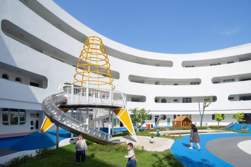 Shucheng Vitality Kindergarten China by Dika Architectural Design Centre