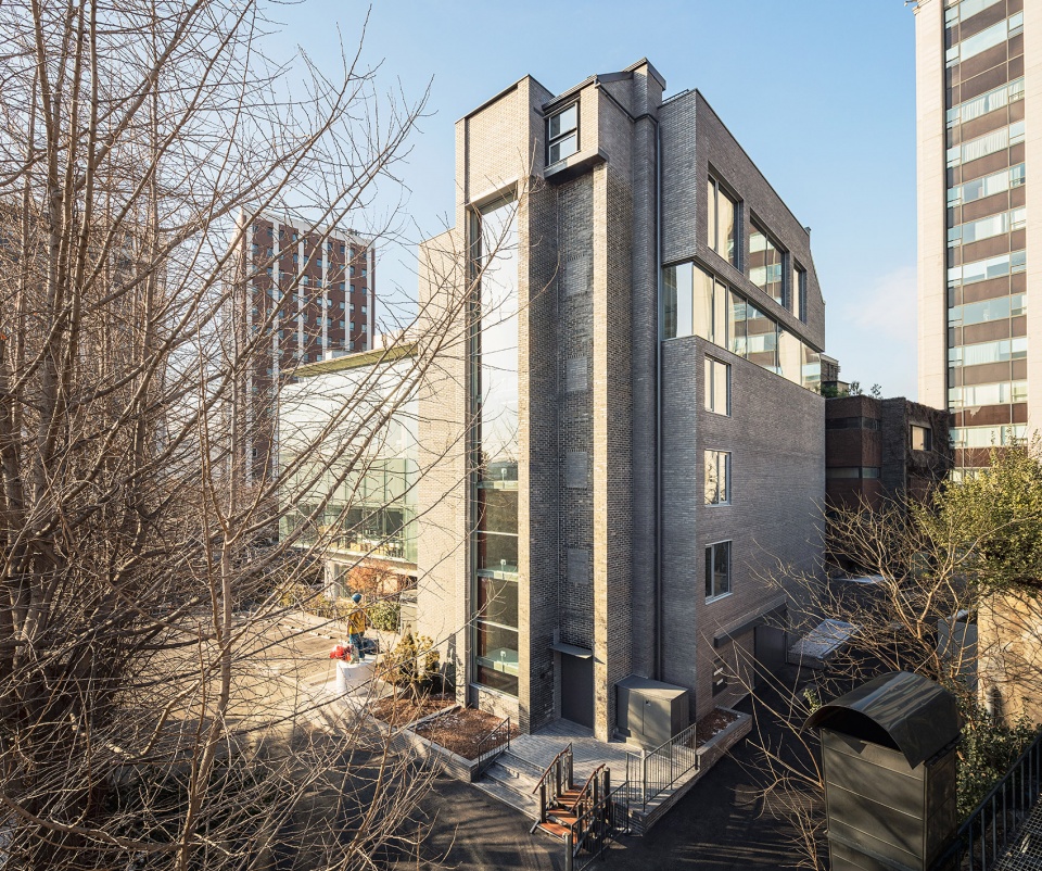 arario gallery by jo nagasaka schemata architects