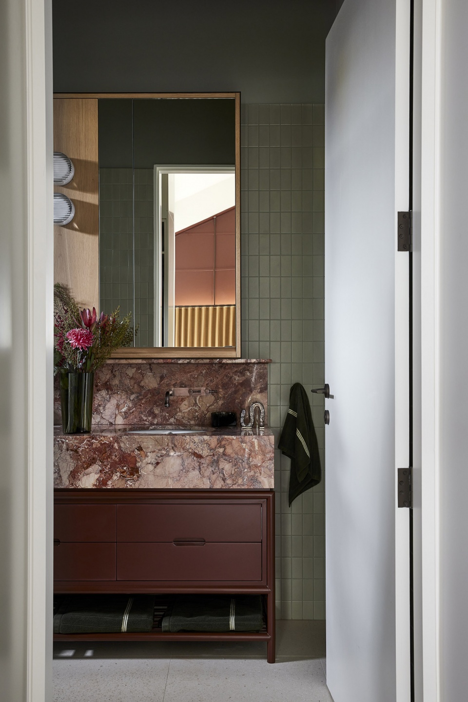 rosso verde by carter williamson architects