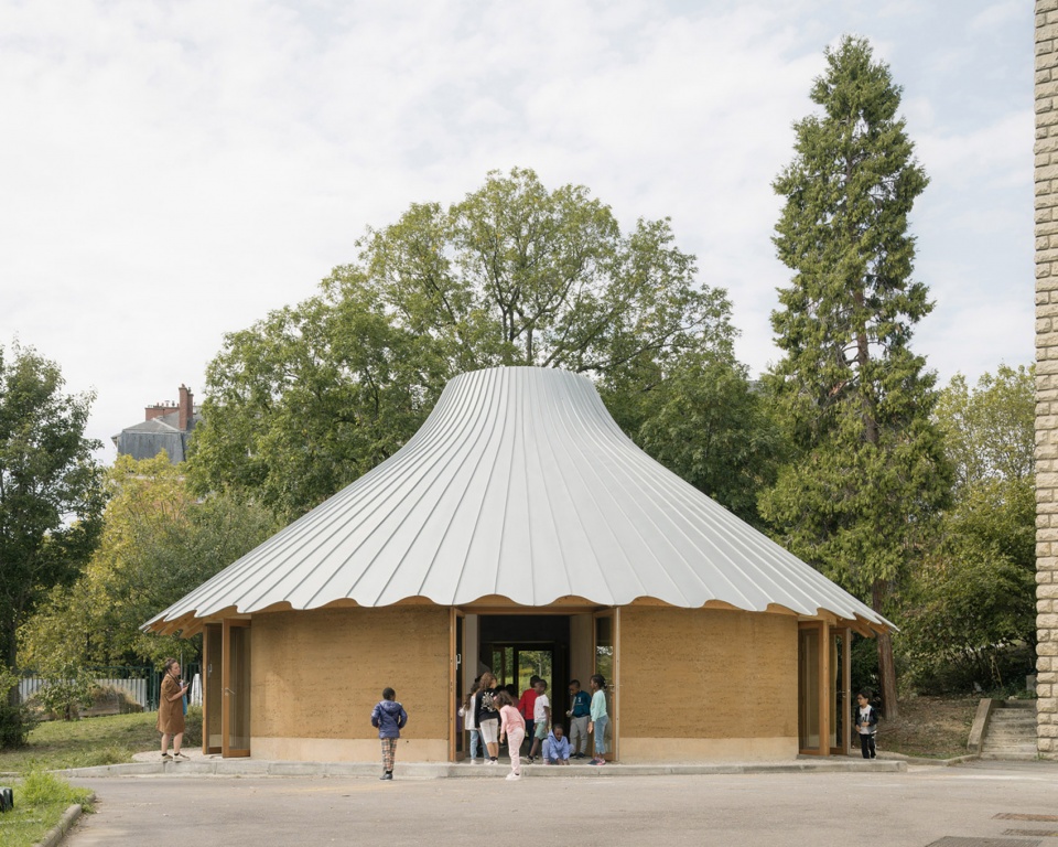 le vau pavilion by latelier senzu