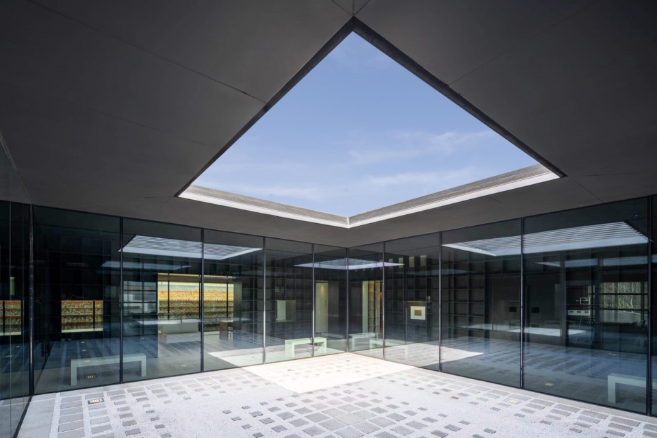 SQUARES Library SAKO Architects