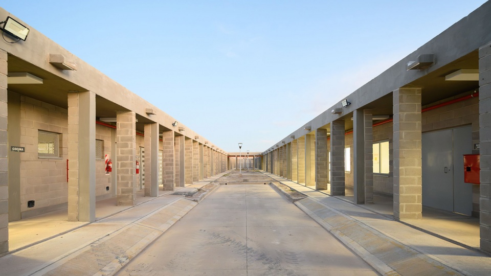 high security mens prison by domanico bertorello associated architects