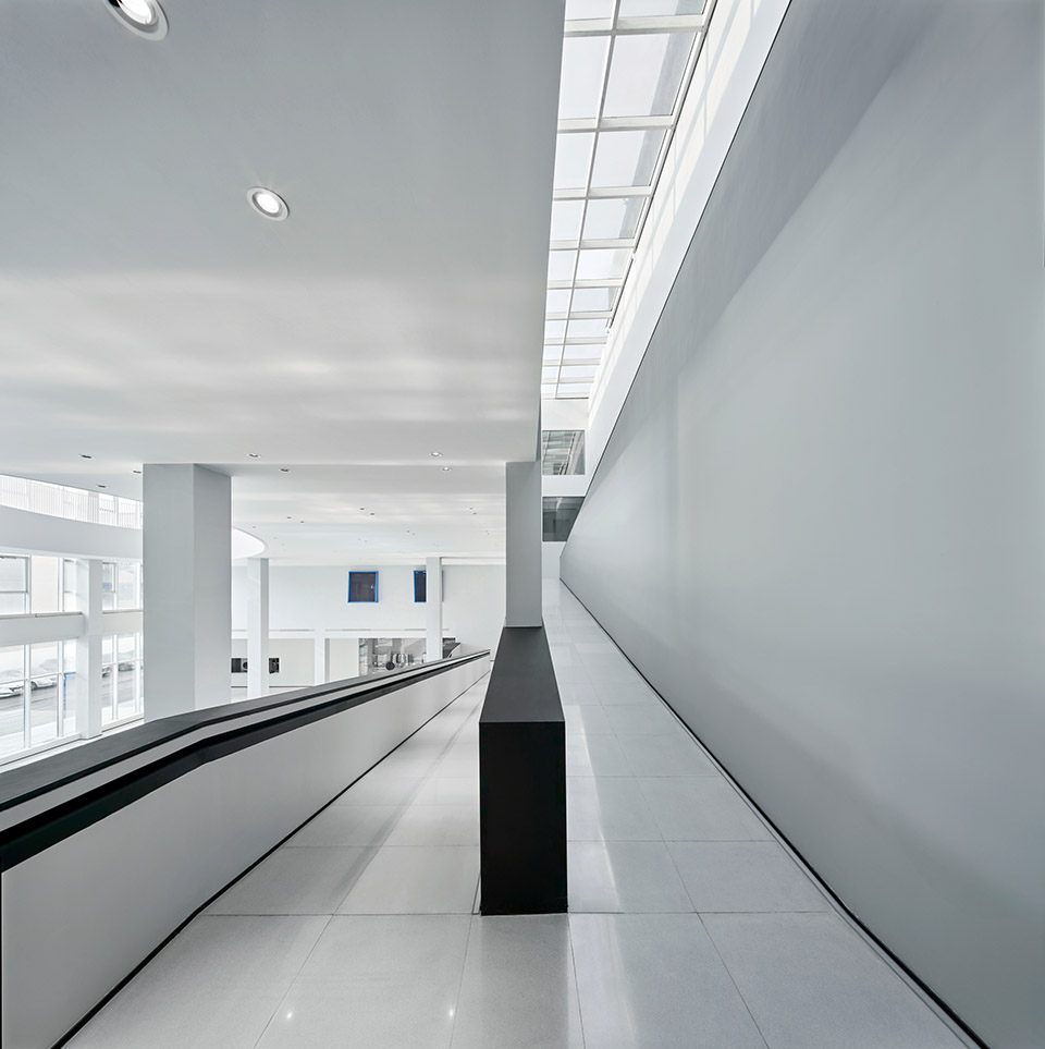 brloote headquarters by greater dog architects