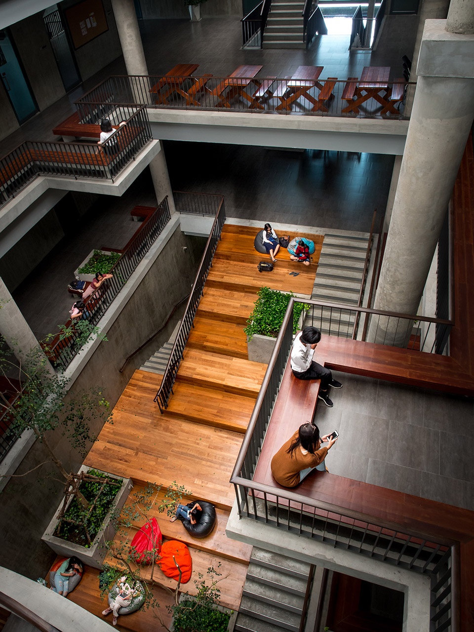 Faculty of Learning Sciences and Education Thammasat University by Arsomsilp Community and Environmental Architect Co Ltd