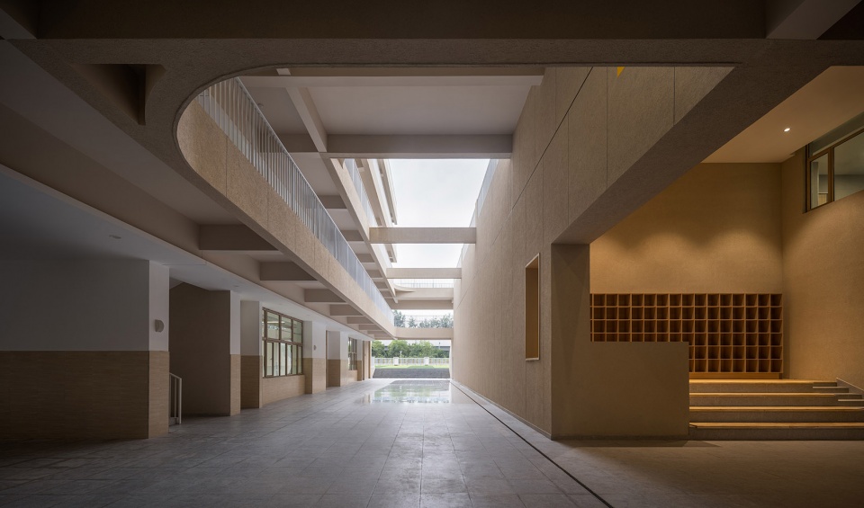 Wenqi Road Primary School by Rong Zhaohui Studio ZRADI