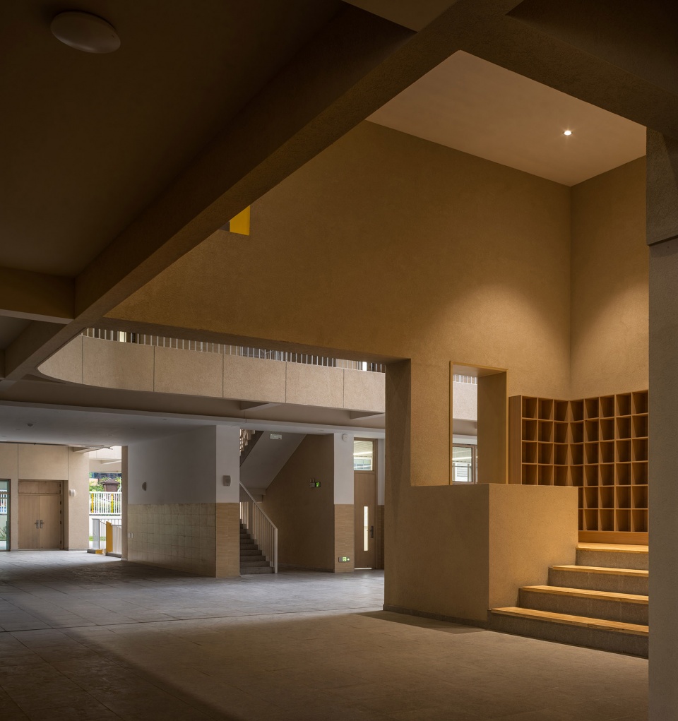 Wenqi Road Primary School by Rong Zhaohui Studio ZRADI