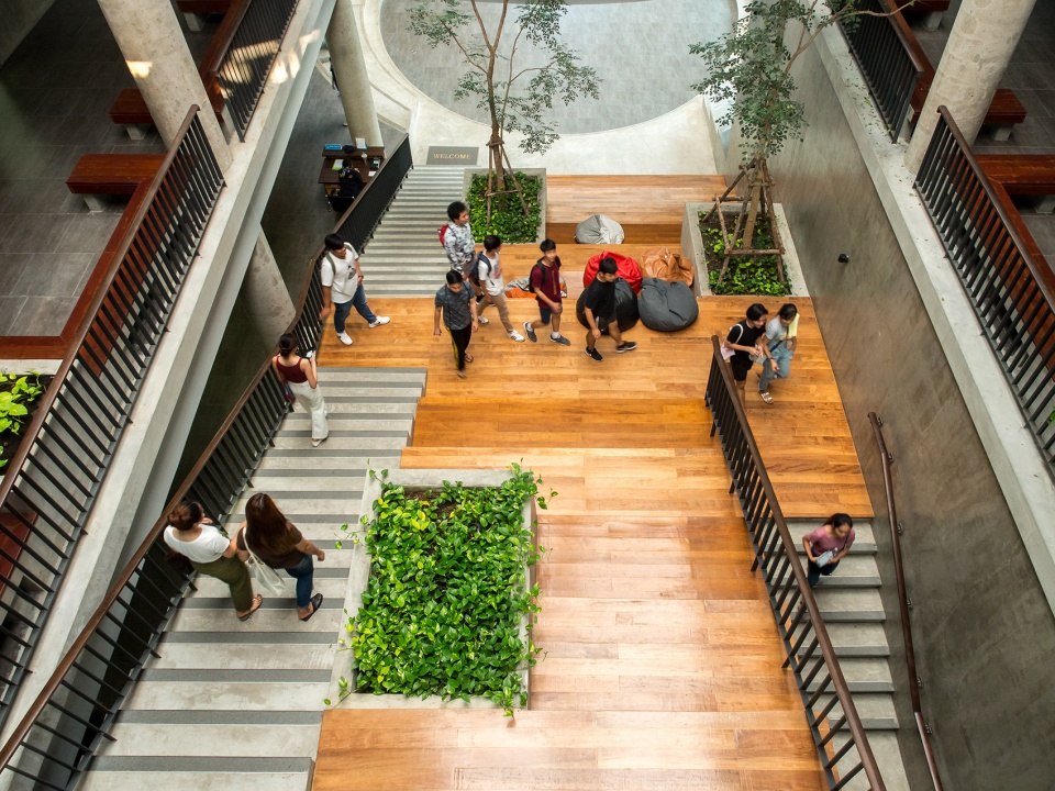 Faculty of Learning Sciences and Education Thammasat University by Arsomsilp Community and Environmental Architect Co Ltd