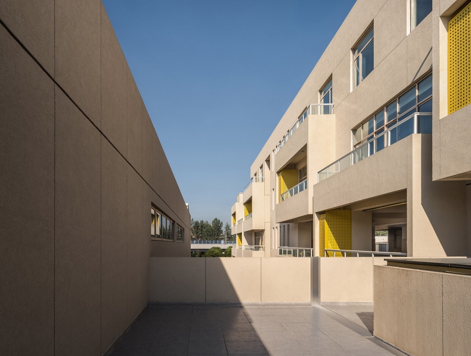 Wenqi Road Primary School by Rong Zhaohui Studio ZRADI