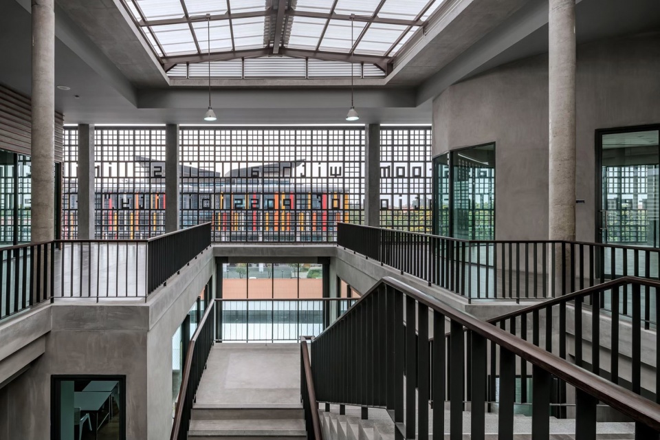 Faculty of Learning Sciences and Education Thammasat University by Arsomsilp Community and Environmental Architect Co Ltd
