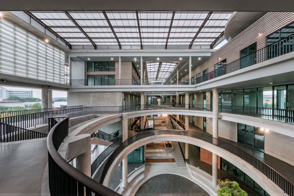 Faculty of Learning Sciences and Education Thammasat University by Arsomsilp Community and Environmental Architect Co Ltd