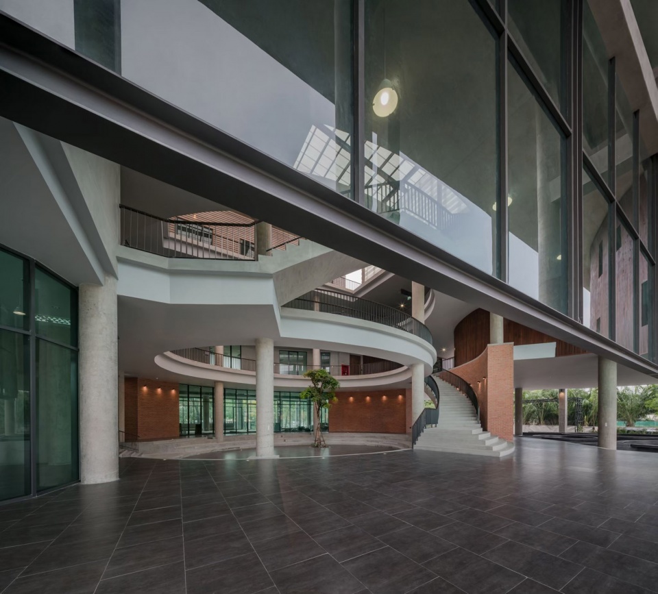 Faculty of Learning Sciences and Education Thammasat University by Arsomsilp Community and Environmental Architect Co Ltd
