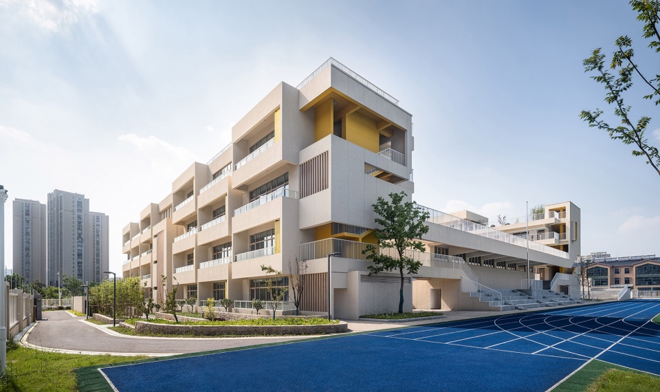 Wenqi Road Primary School by Rong Zhaohui Studio ZRADI