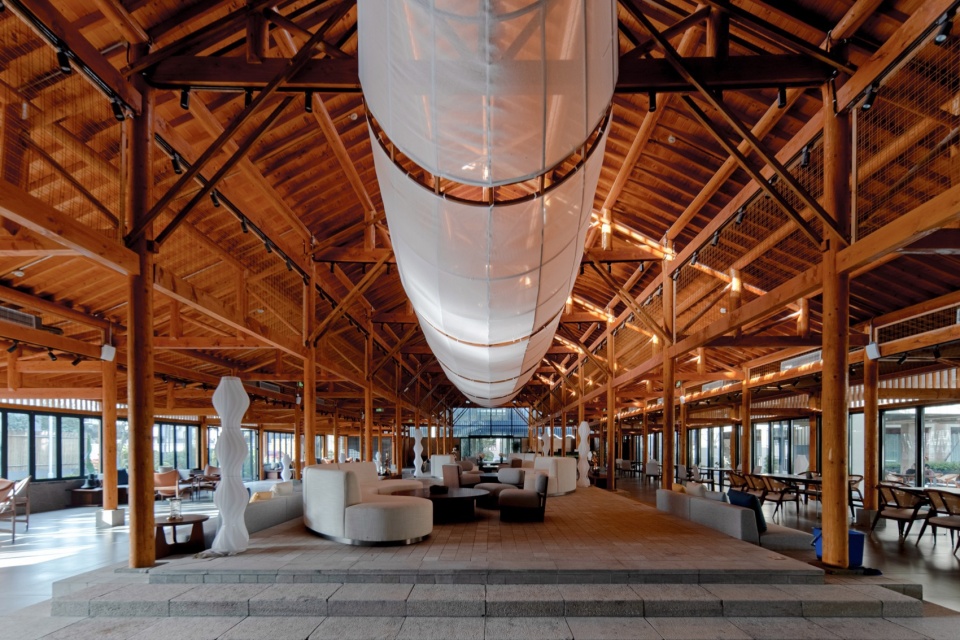 Jian Hotel by Office Canopy of Architecture