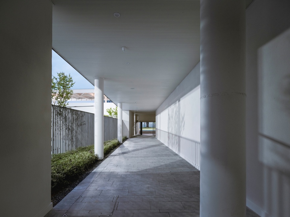 大关小学祥符校区 实景照 教学楼走廊 ©刘国威