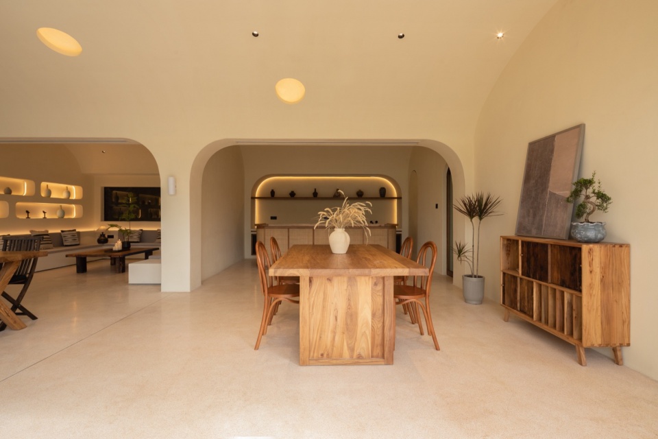 .弧形顶的餐厅接待区Reception Area in the Arched Roof Restaurant