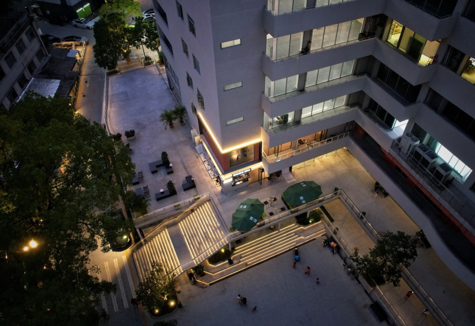 ©黄懿 a park by jc design