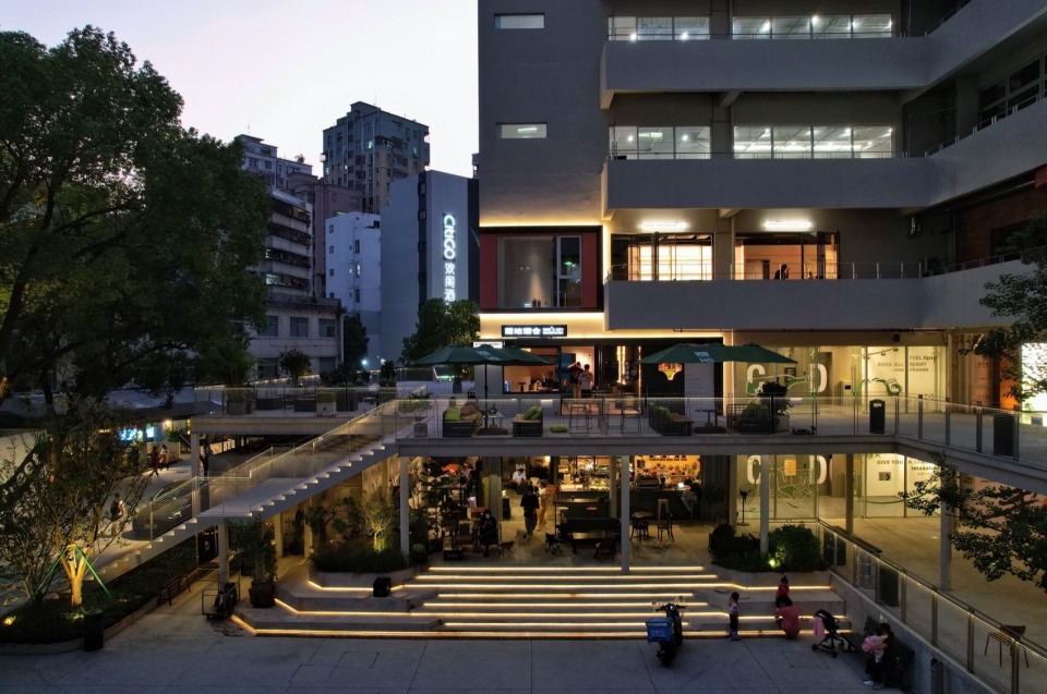 ©黄懿 a park by jc design