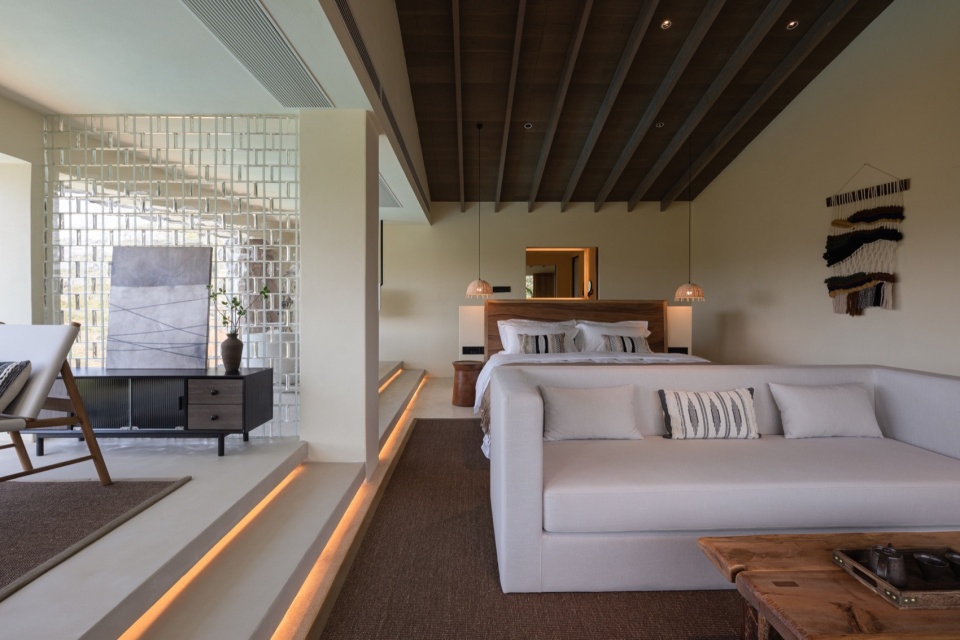 .局部抬高的套房Partially Elevated Suites