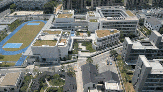 大关小学祥符校区 动图 保留祥符直街痕迹 ©刘国威