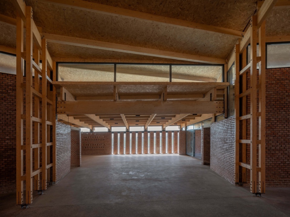 入口前厅 © 金伟琦 prepared rehmannia root crafts exhibition hall by luo studio