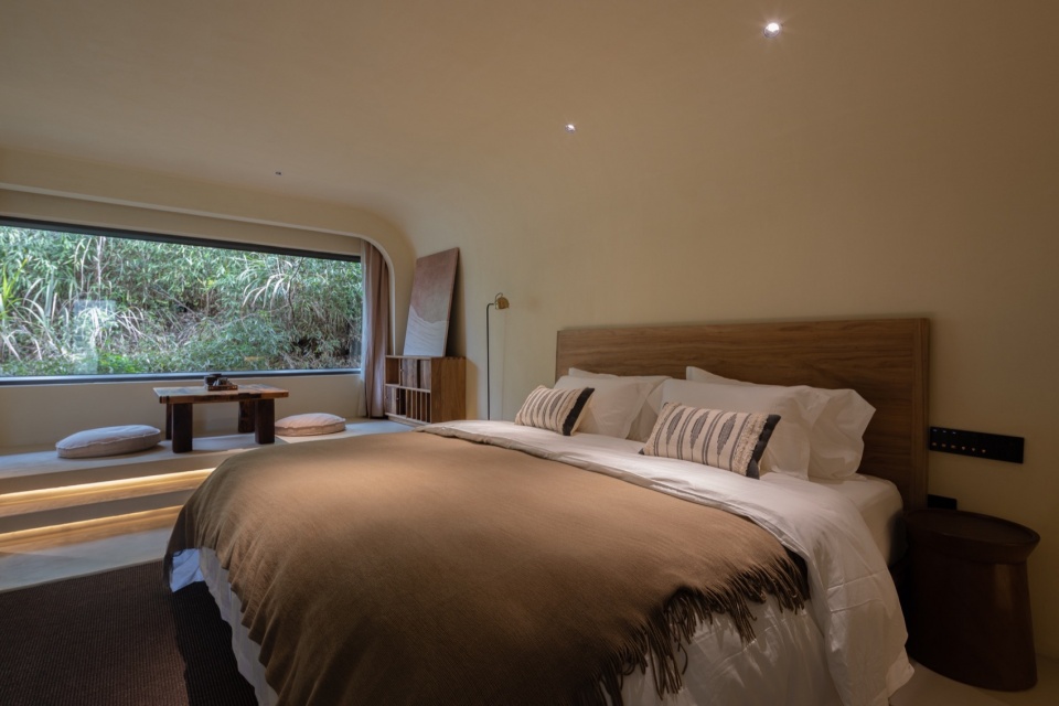 .亲子房一层贴近山体Family Rooms Close to the Mountains on the Ground Floor