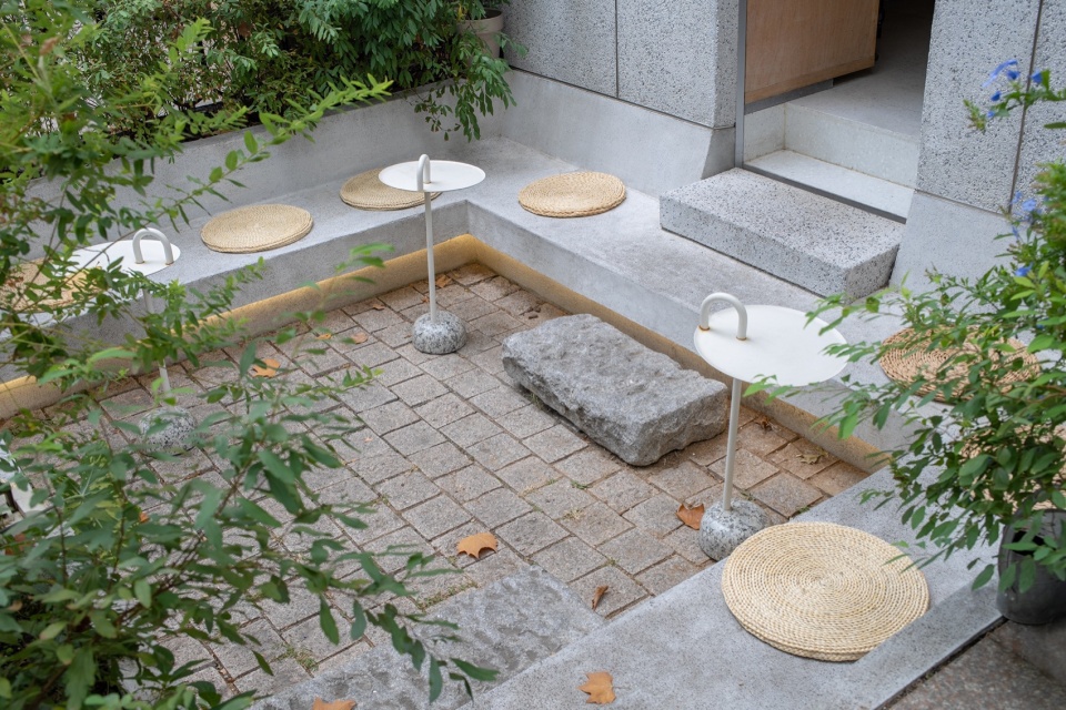 下沉花园 pour over coffee by atelier waterside