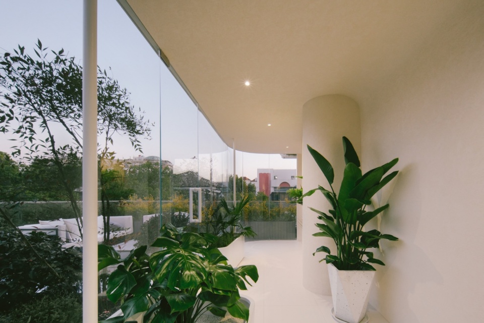 玻璃廊道一种园林的隐喻,Glass corridor is a garden metaphor