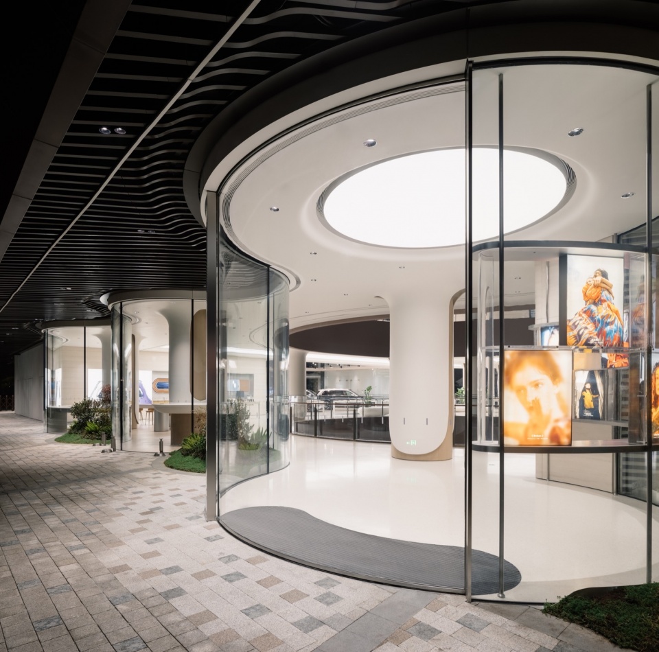 new flagship store for huawei in shanghai by unstudio
