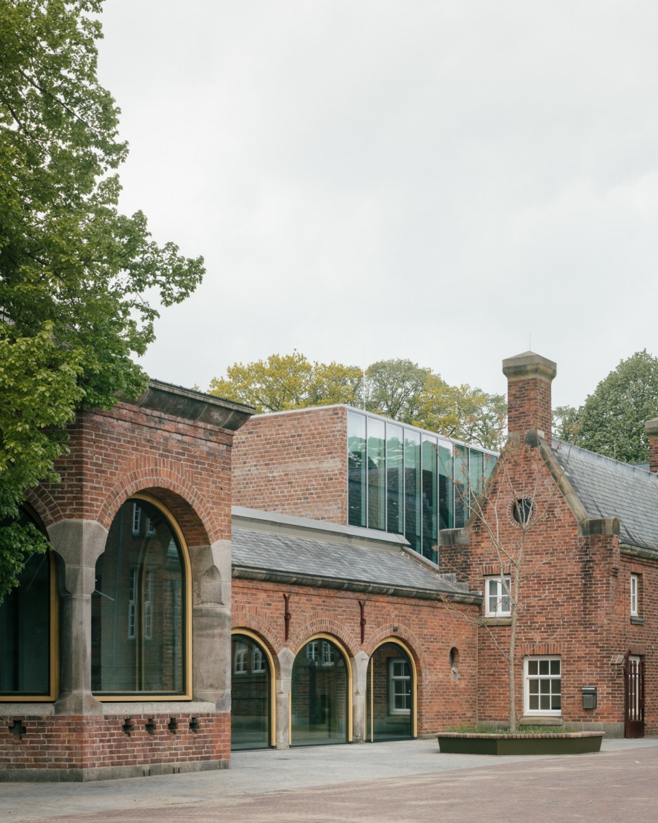 schoenenkwartier shoe museum by civic architects
