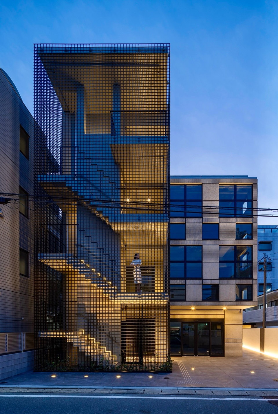 LATTICE in Fukuoka by SAKO Architects
