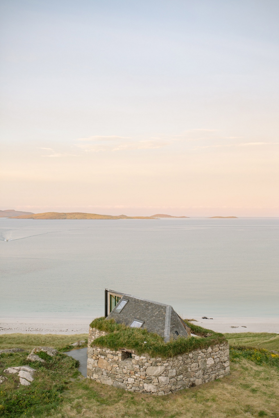 cruachan beag by bard architectures
