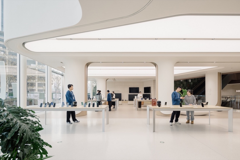 new flagship store for huawei in shanghai by unstudio