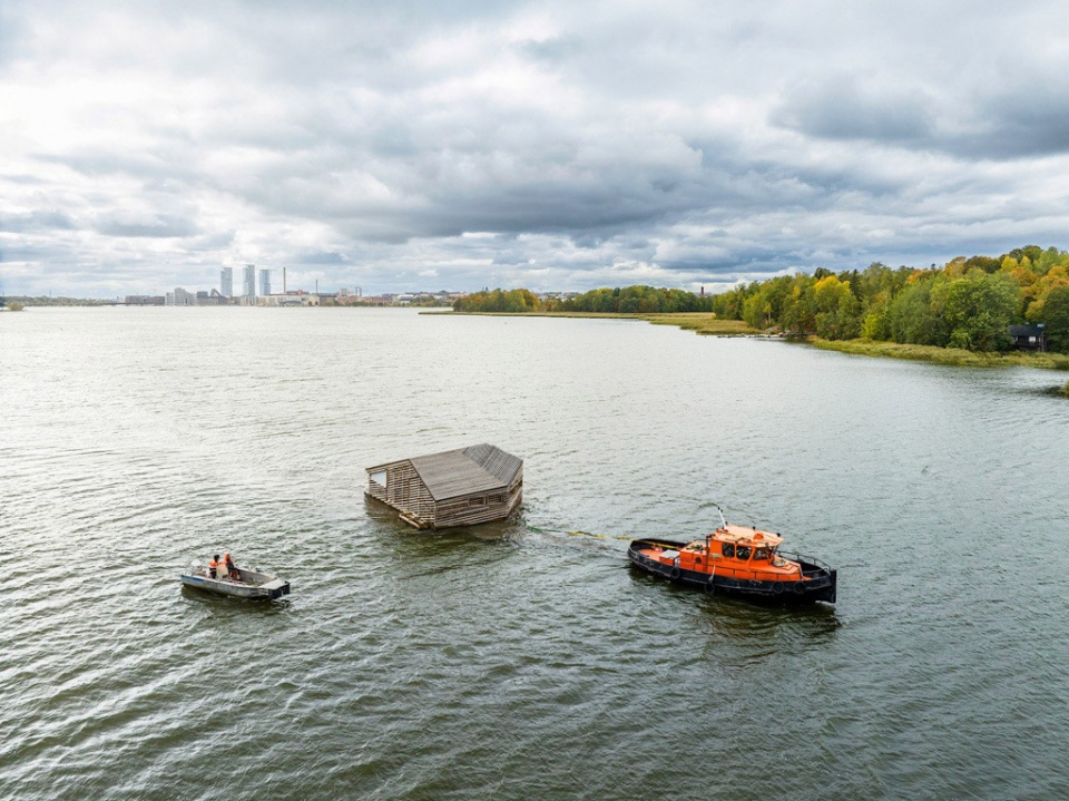piilokoju floating birdwatching hideout by studio puisto architects