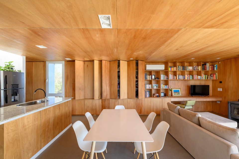 House in the clouds by MALVINA ZAYAT architecture studio